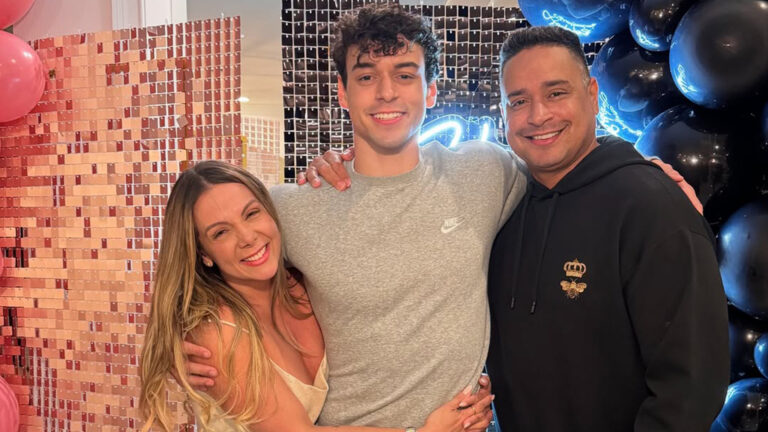 Saiba qual é o trabalho do filho caçula de Carla Perez nos Estados Unidos