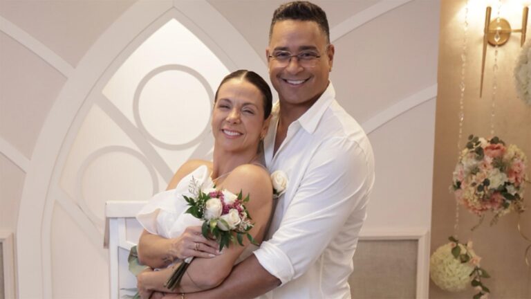 Carla Perez e Xanddy renovam os votos de casamento em Las Vegas