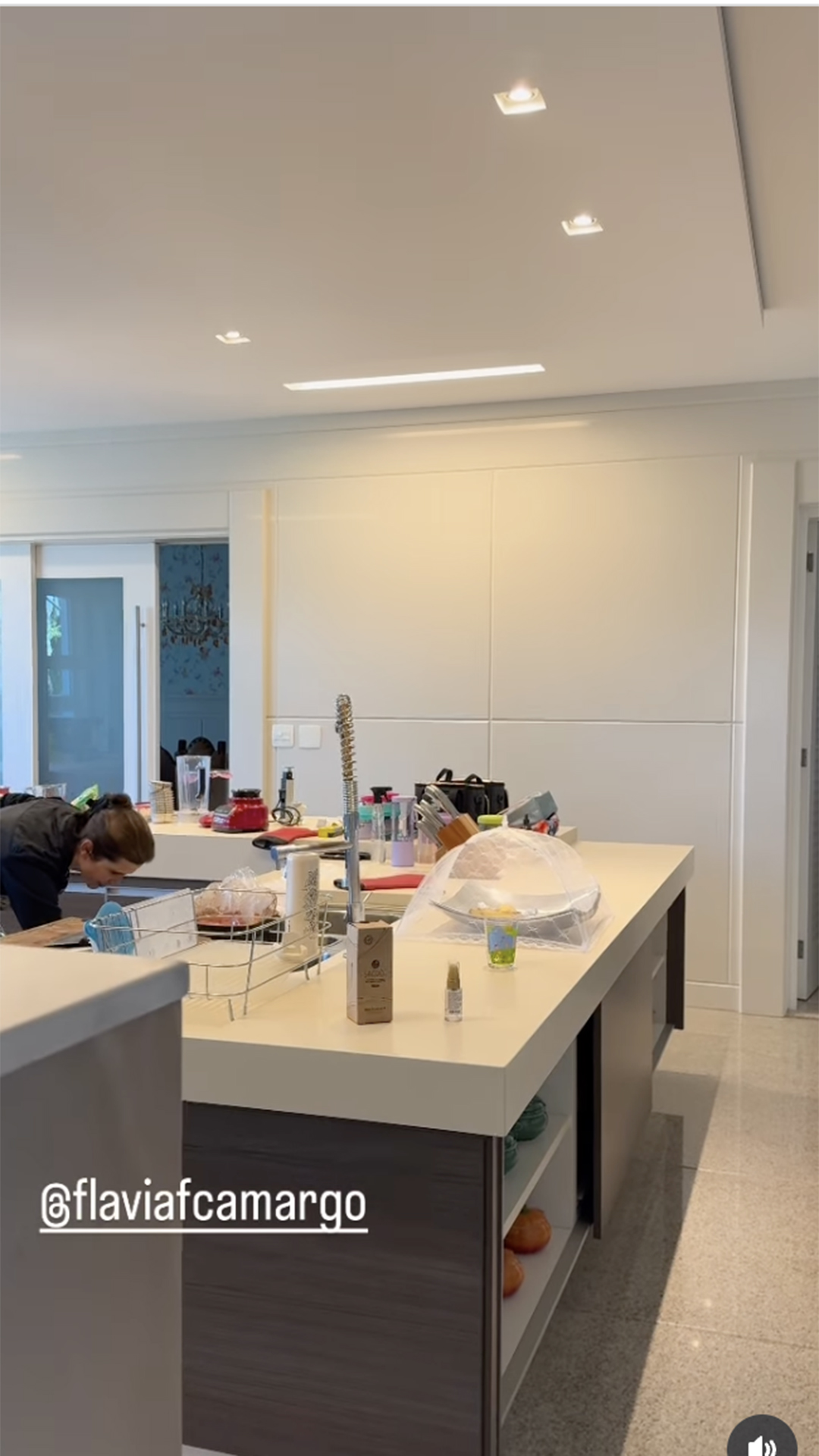 Luciano Camargo mostra como é a cozinha de sua casa - Foto: Reprodução / Instagram