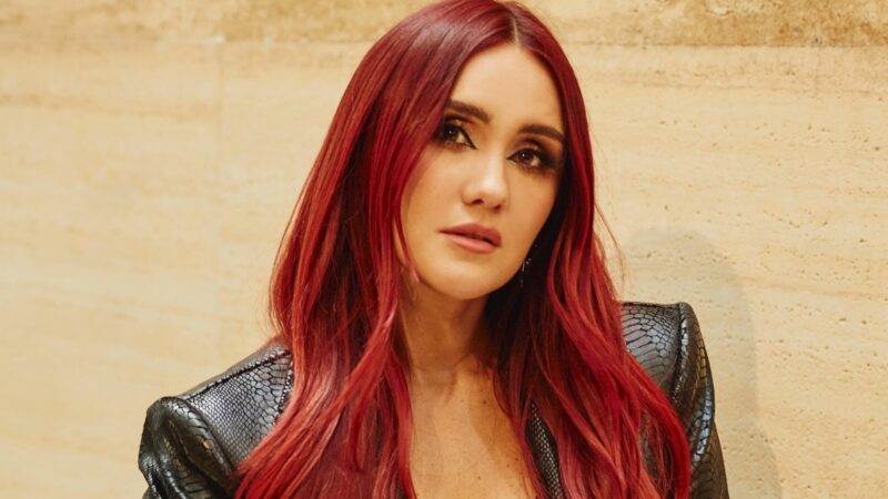 Dulce Maria anuncia que está grávida pela segunda vez