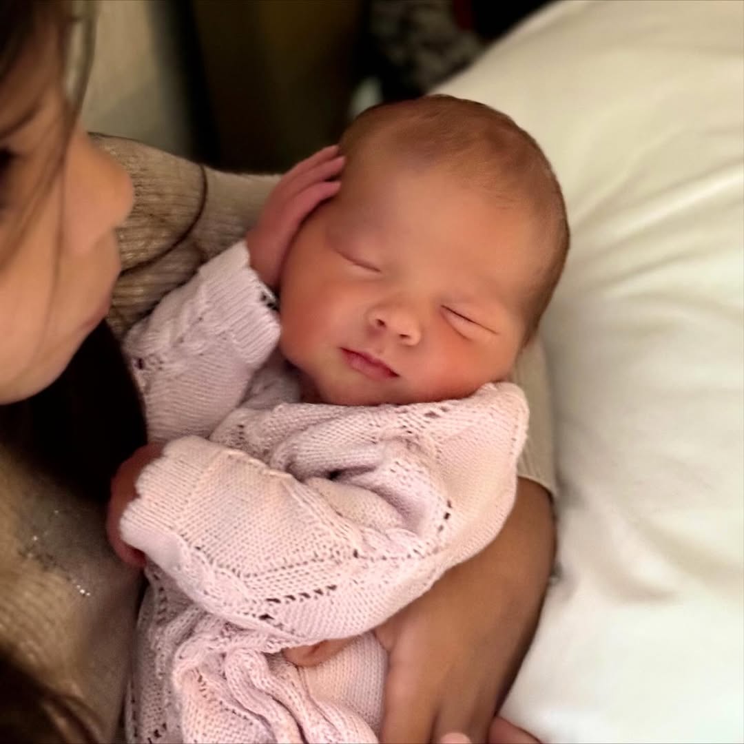 Eloáh, filha de Maíra Cardi e Thiago Nigro - Foto: Reprodução / Instagram @mairacardi 