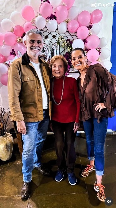 Glória Menezes e Tarcísio Filho e Mocita - Reprodução/Instagram @mocitafagundes_oficial