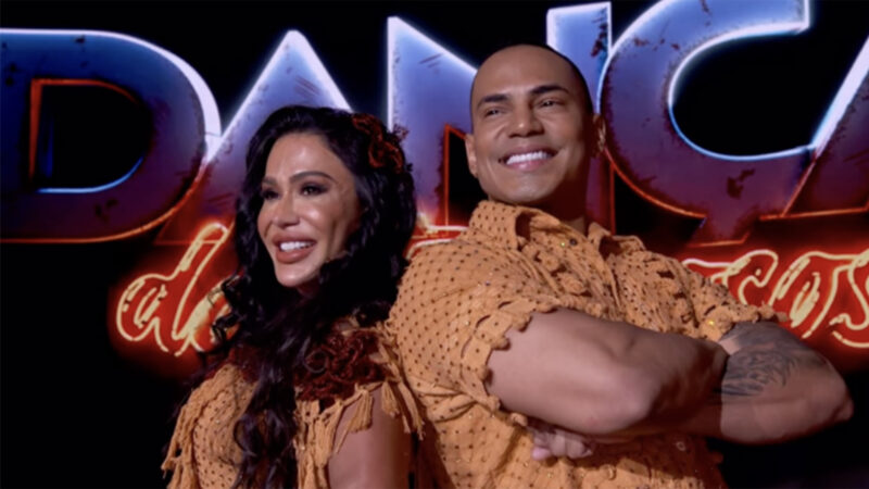 Gracyanne Barbosa e Linekee Ayres na Dança dos Famosos - Foto: Reprodução / Globo