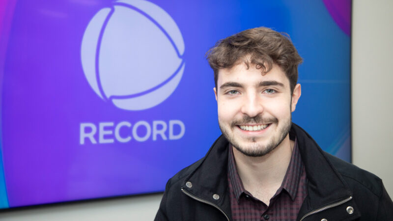 Filho de Gugu Liberato assina com a Record. Saiba qual será o trabalho dele