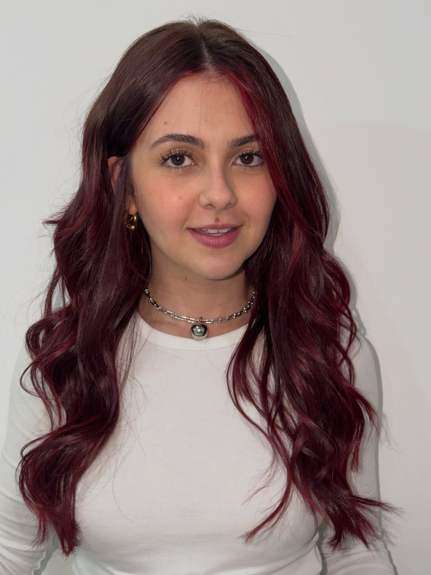 Klara Castanho renova o visual e surge ruiva - Foto: Reprodução / Instagram @klarafgcastanho