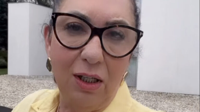 Mãe de Virginia revela como é a mansão onde está hospedada em Madrid