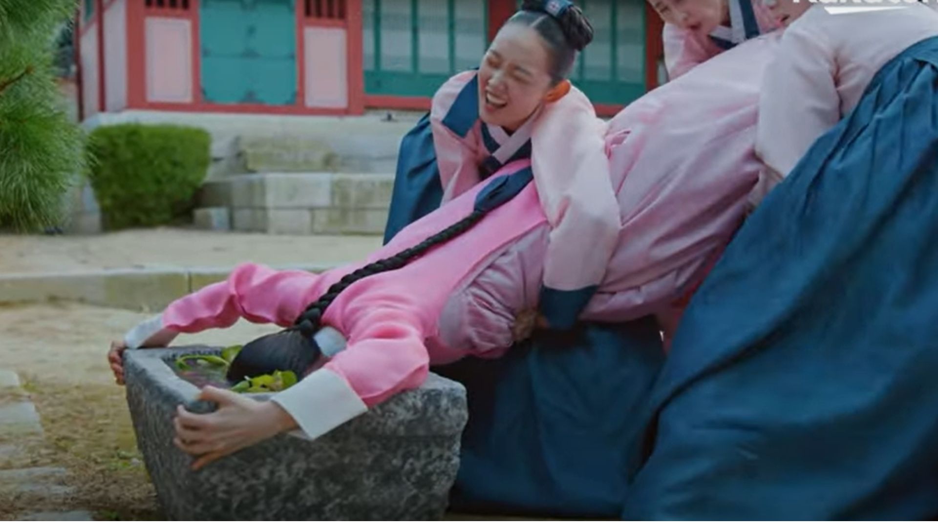 'Mr. Queen' - Foto: Reprodução/Viki