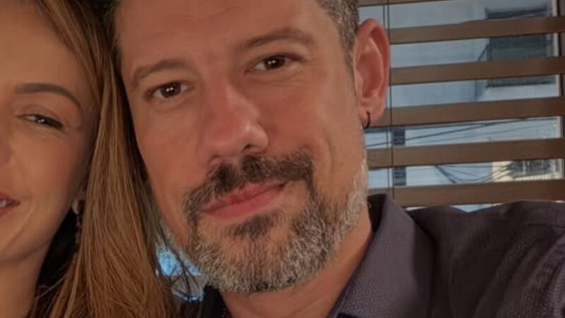 Phelipe Siani exibe fotos raras com a namorada em data especial: ‘Voltei a acreditar’