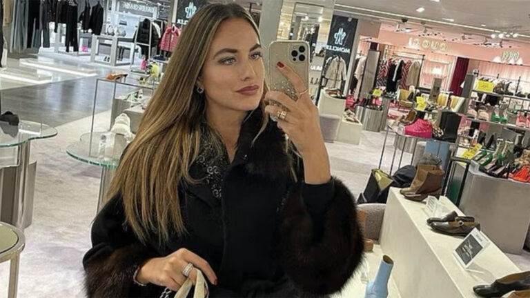 Modelo morre aos 29 anos ao ser atingida por golpes do namorado na sacada