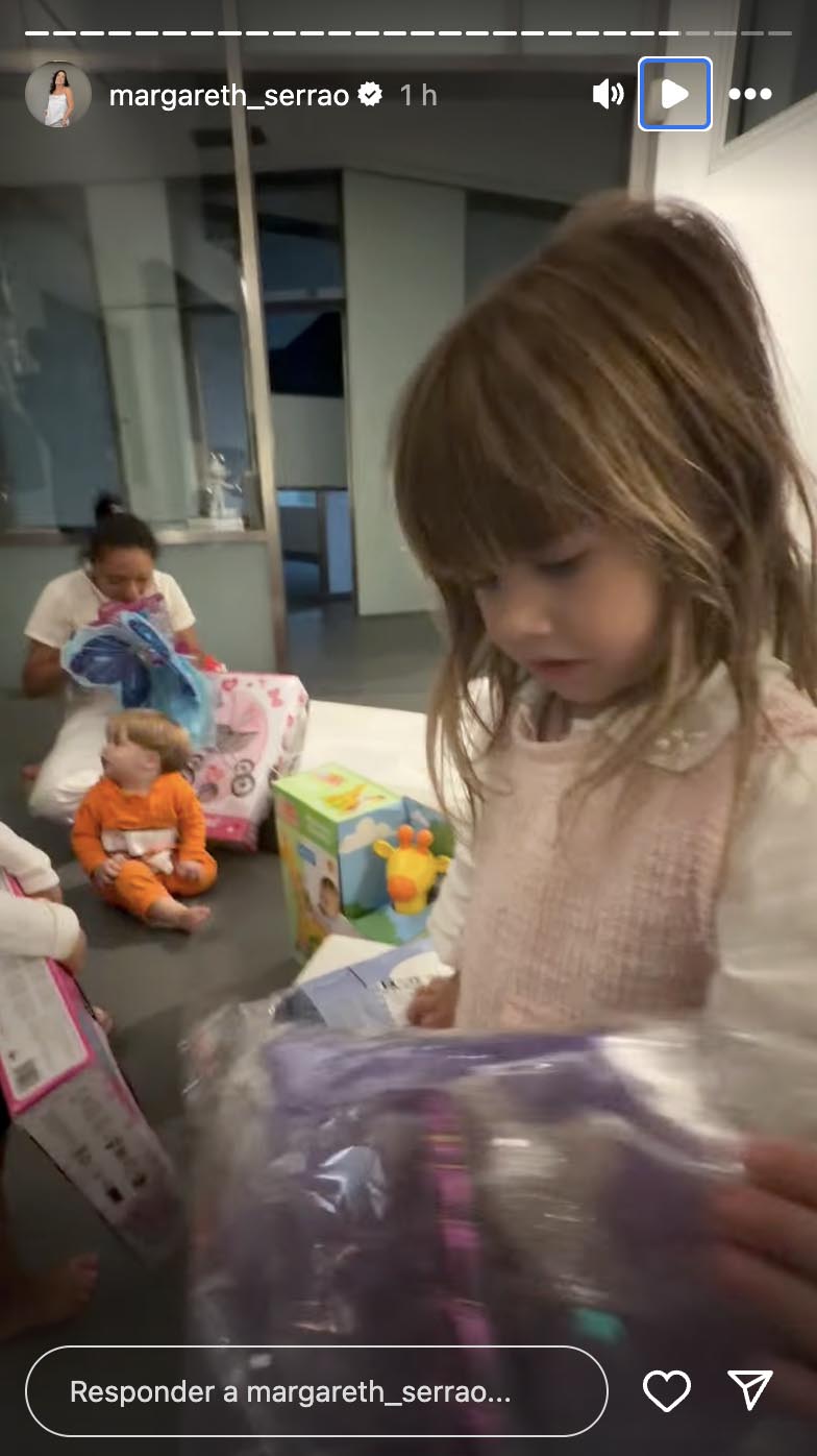 Vini Jr dá vários presentes para os filhos de Virginia Fonseca - Foto: Reprodução / Instagram