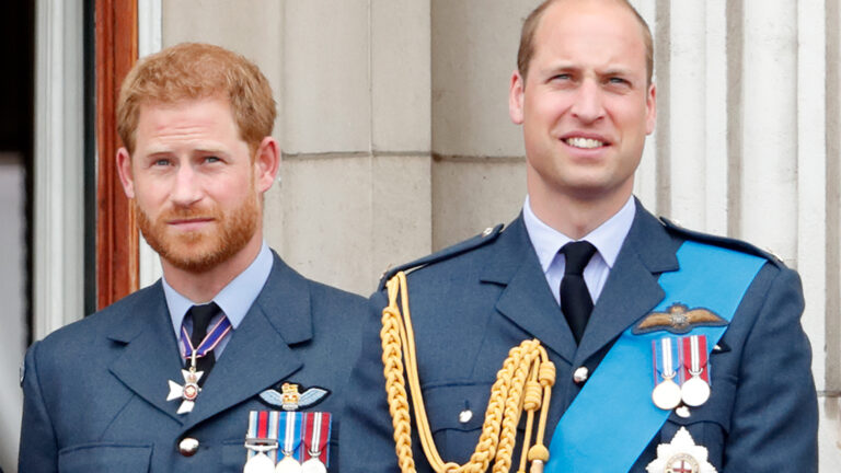 Príncipe William fala o nome do príncipe Harry em entrevista após briga na família
