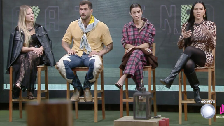 A Fazenda 17: Saory, Nizam, Michelle e Tamires estão na quinta roça
