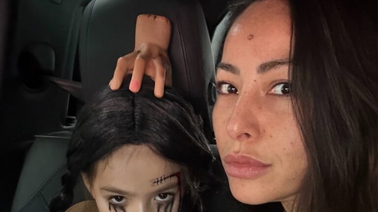 Sabrina Sato mostra fantasia de Zoe para festa de Halloween: ‘Se achou linda’