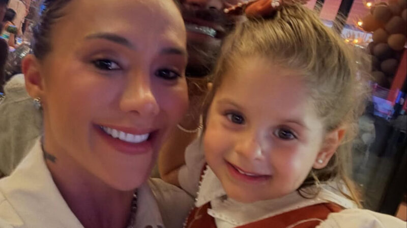 Maria Flor ganha presente luxuoso da madrinha. Saiba o que é e o preço