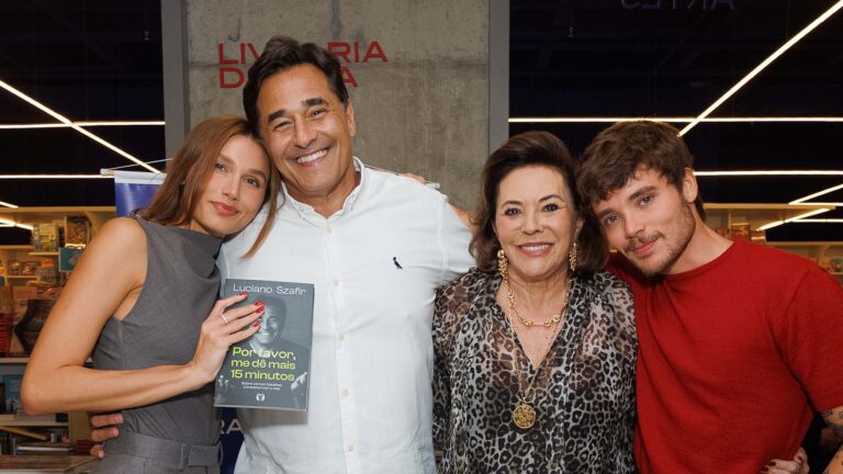 Sasha Meneghel prestigia o lançamento do livro do pai, Luciano Szafir
