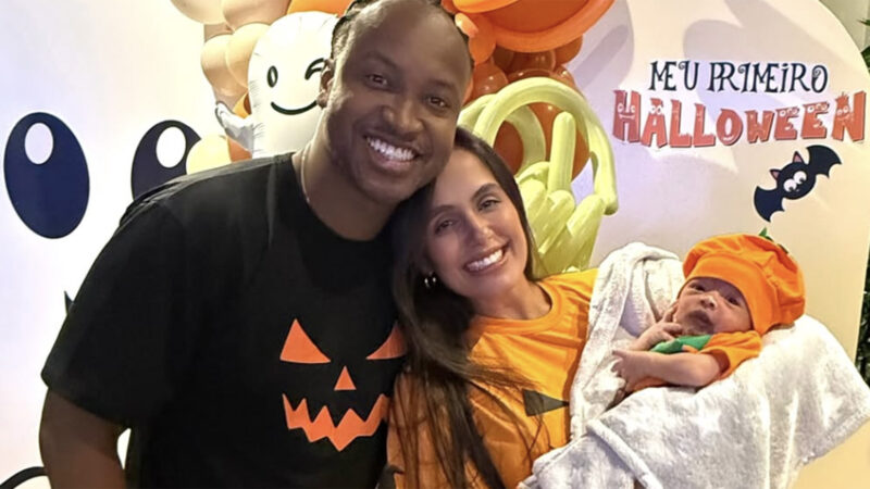 Filho de Thiaguinho e Carol Peixinho ganha festa de mesversário com tema de Halloween