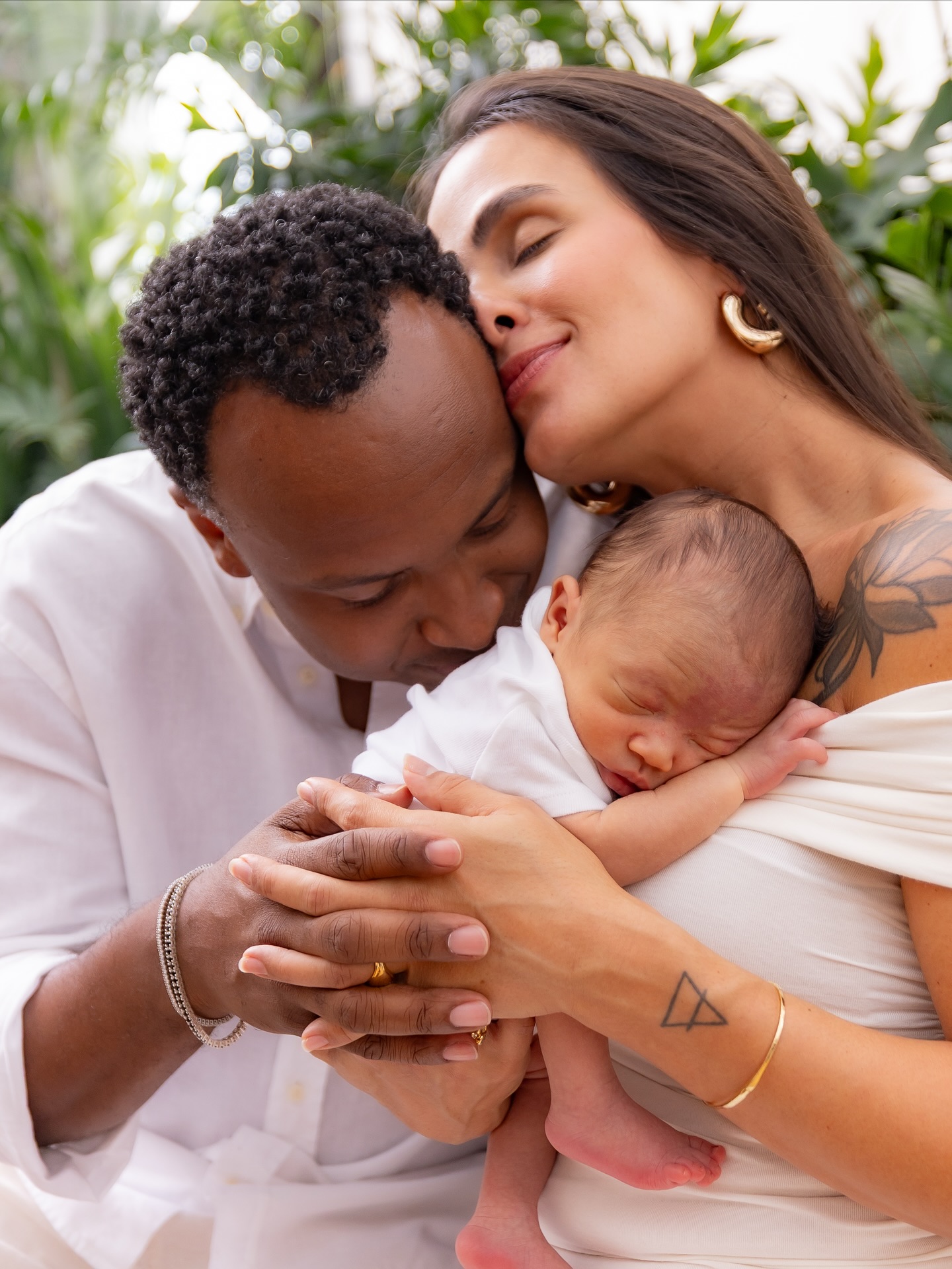 Thiaguinho e Carol Peixinho com o filho - Foto: Reprodução / Instagram @carolpeixinho @brunosoares