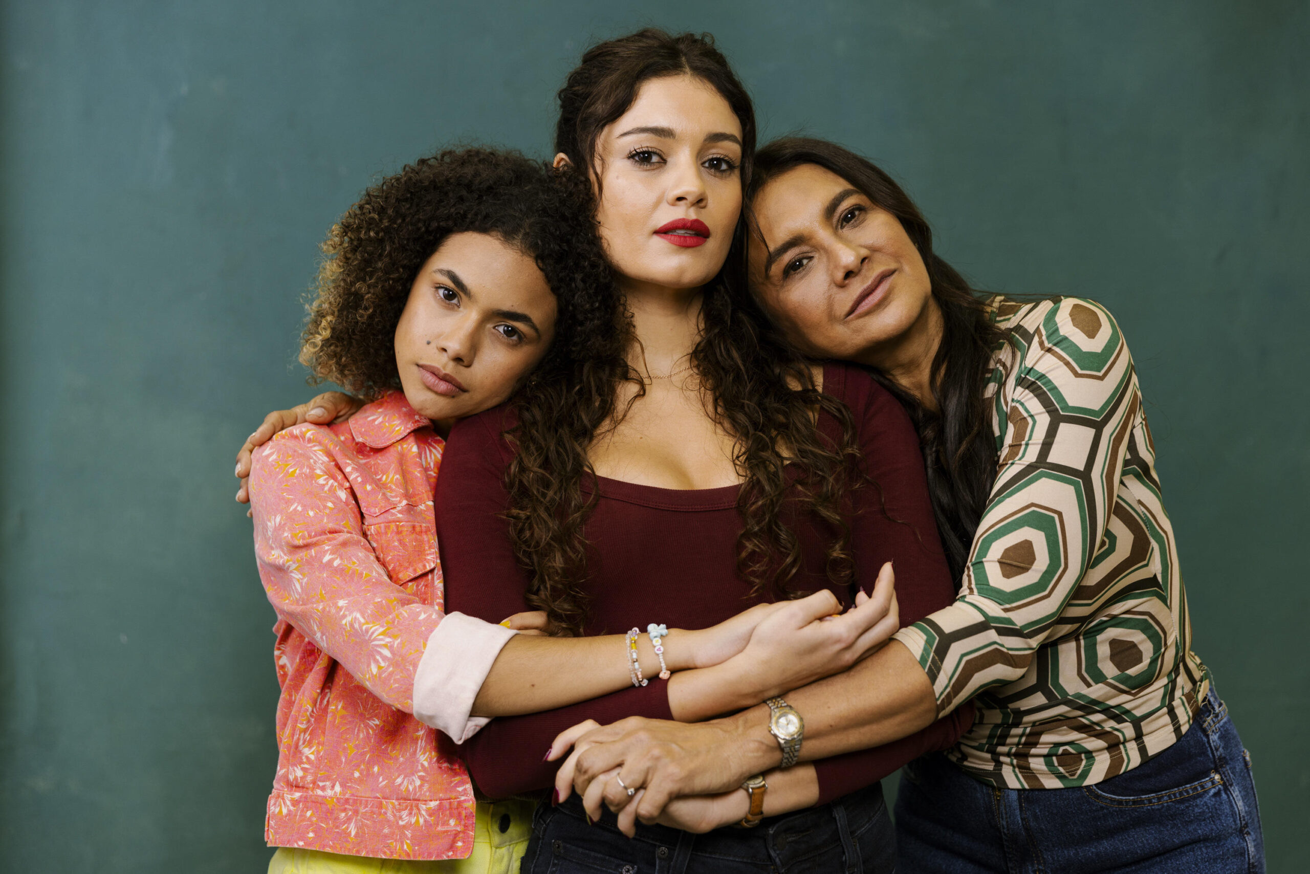 Alana Cabral, Sophie Charlotte e Dira Paes - Foto: Globo / Victor Pollak 