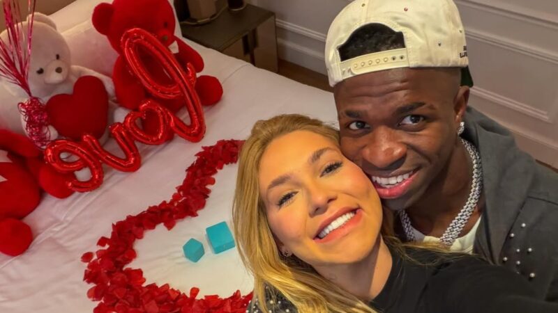 Sorriso de Vini Jr. chama atenção em foto de namoro com Virginia, e dentista faz alerta: ‘Má oclusão’