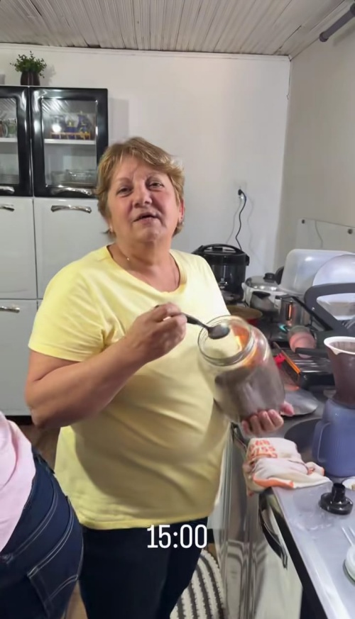 Ana Castela leva Zé Felipe para conhecer sua avó 