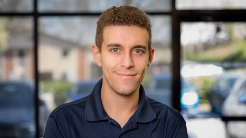 Quem era Daniel Naroditsky? Mestre de xadrez morreu aos 29 anos