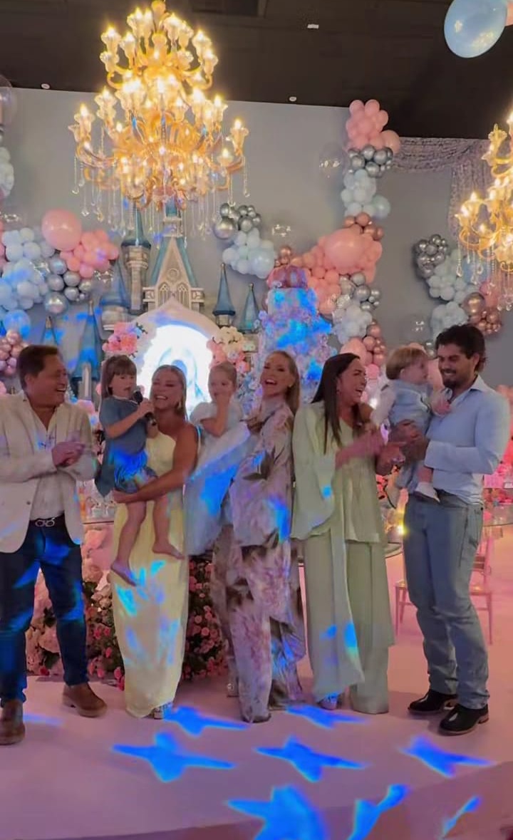Virginia e Zé Felipe comemoram juntos o aniversário da filha 