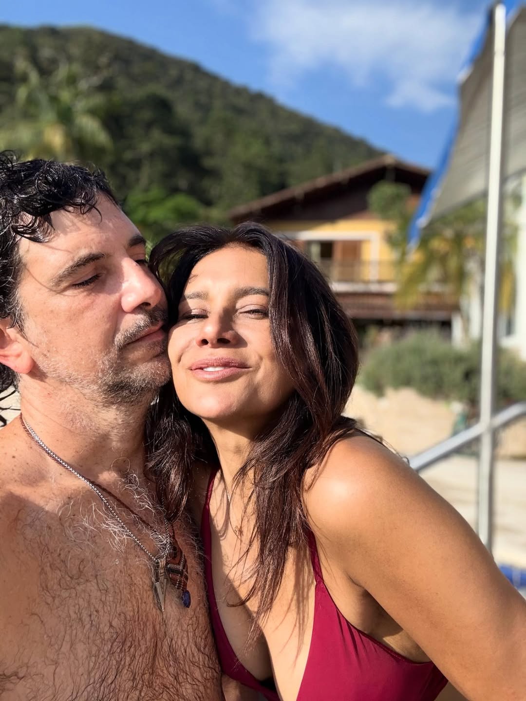 Dira Paes abre álbum de fotos com a família — Foto: Reprodução/ Instagram @dirapaes