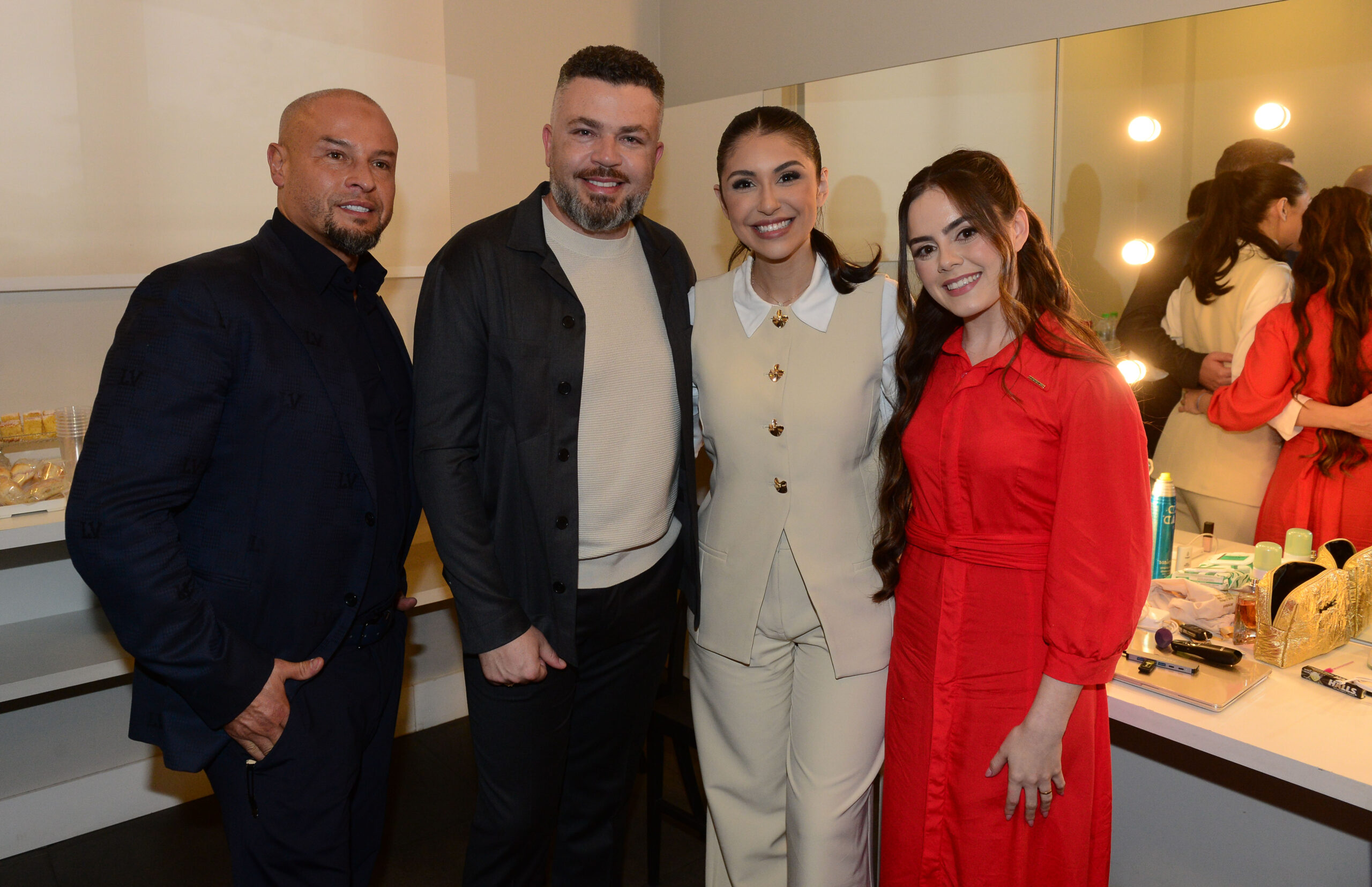 Djilali Chorfa, Johnathan Alves, Yasmin Fleming e Emily Mazetto - Foto: Divulgação