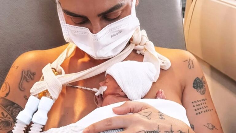Clara Maia prestigia o casamento do irmão e mostra rotina em meio à internação do filho