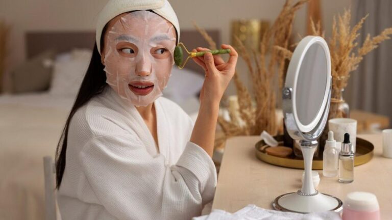 Skincare pé no chão: rotina em 5 passos até 50 reais