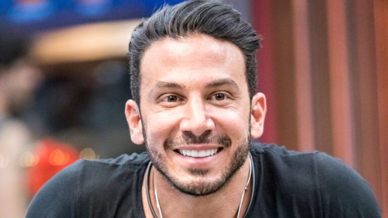 Gustavo Soares, do BBB 19, e Saulo Meneghetti estão entre famosos que convivem com o ceratocone