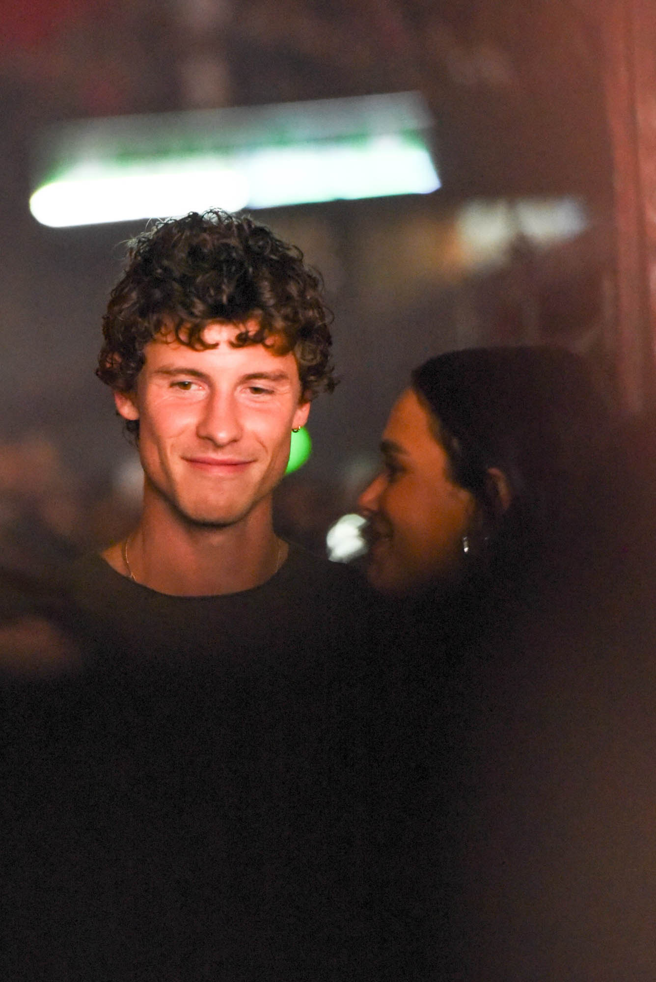 Shawn Mendes e Bruna Marquezine no show de Dua Lipa em São Paulo - Foto: Brazil News