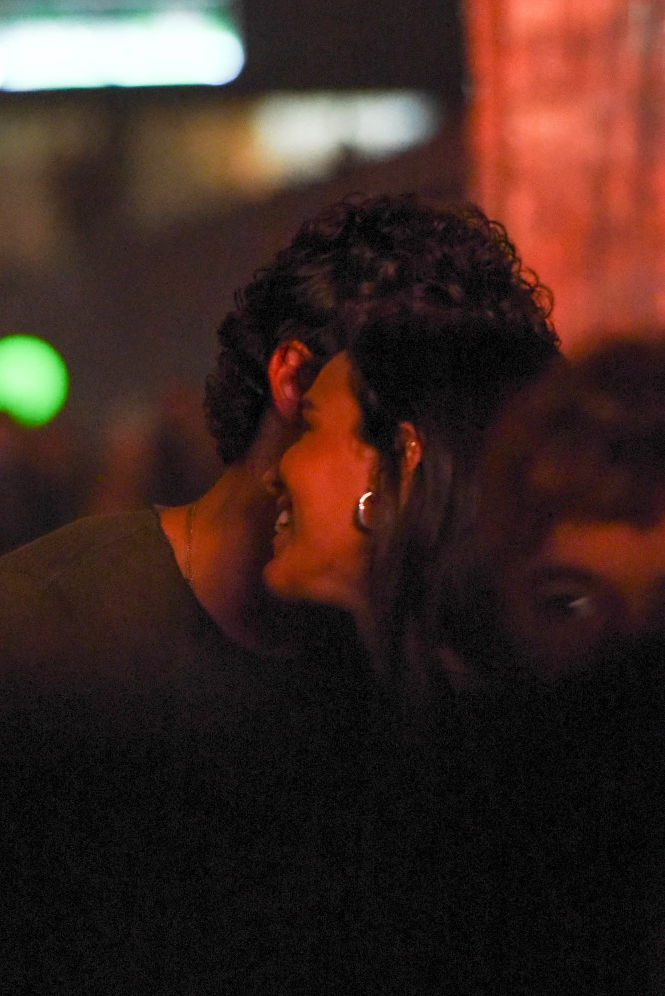 Shawn Mendes e Bruna Marquezine no show de Dua Lipa em São Paulo - Foto: Brazil News