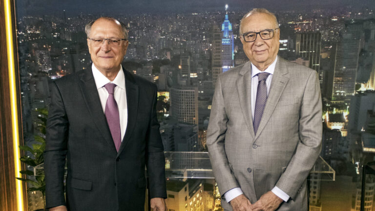 Geraldo Alckmin mostra o homem por trás da rotina pública em entrevista exclusiva