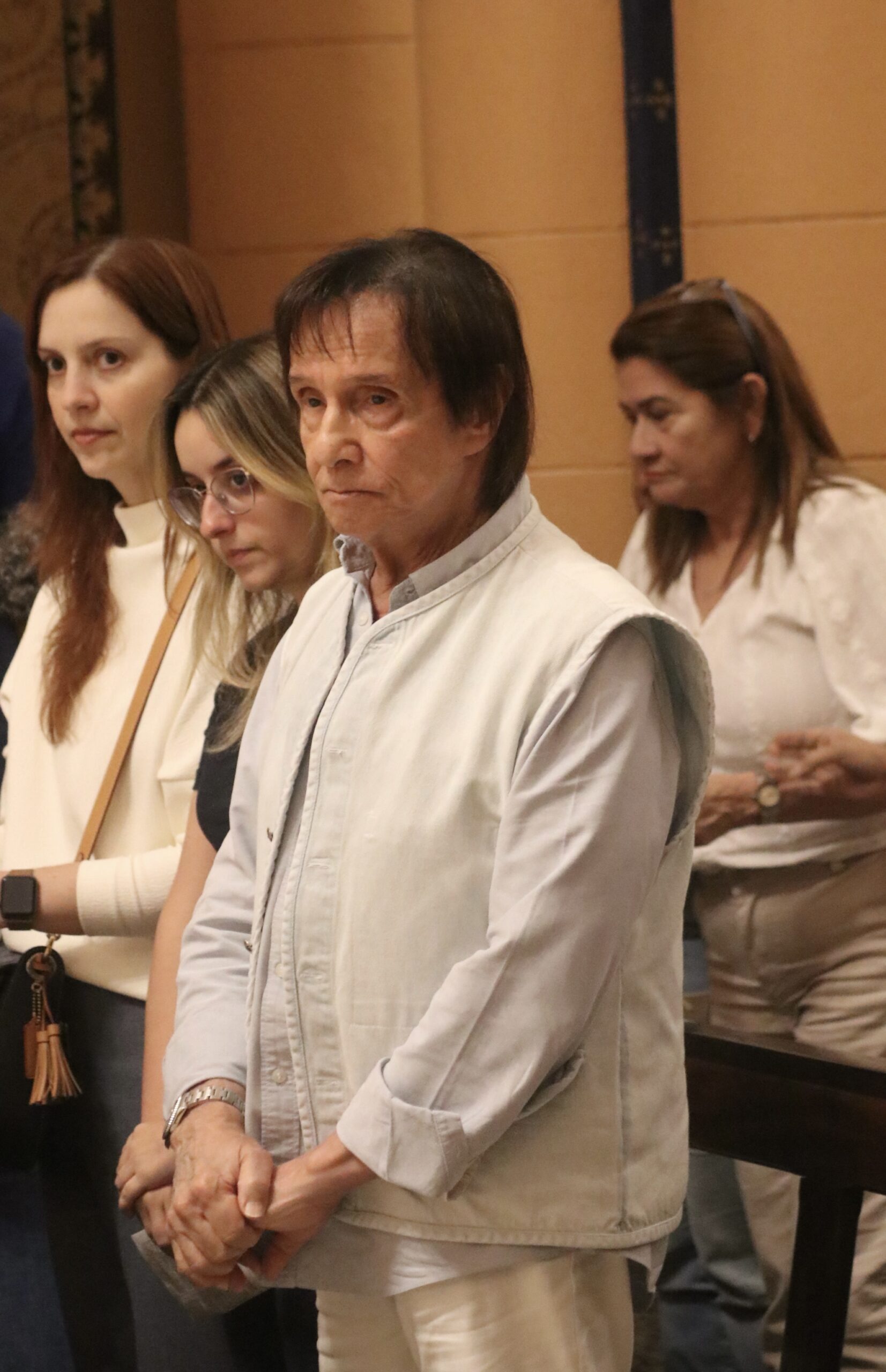 Roberto Carlos na missa - Foto: Rogério Fidalgo / AgNews