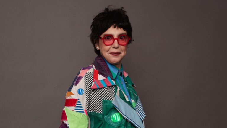 Adriana Calcanhotto revela por que ficou nua em show de Rita Lee: ‘Achei o de menos’