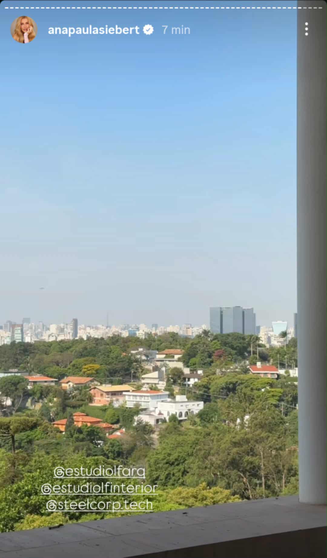 Ana Paula Siebert mostra obra de sua mansão - Foto: @anapaulasiebert