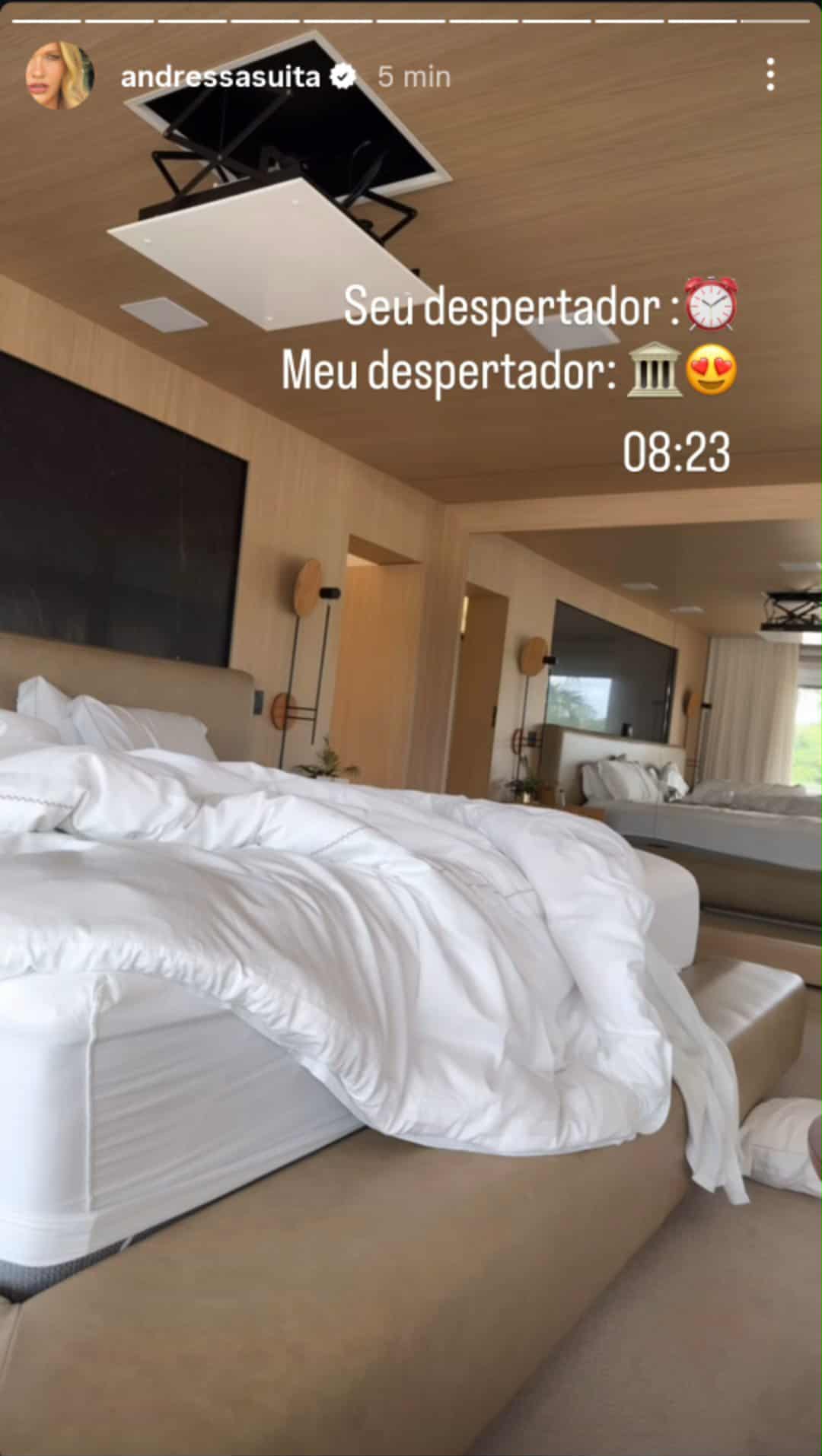 Andressa Suita mostra seu despertador