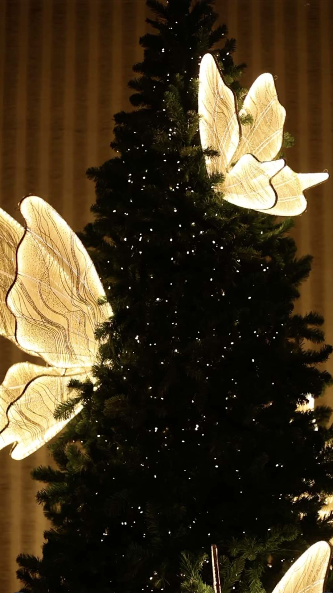 Árvore de Natal de Luan Santana e Jade Magalhães - Foto: Reprodução / Instagram