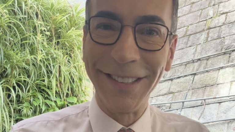 César Tralli leva marmita para o Jornal Nacional. Saiba o que tem no pote