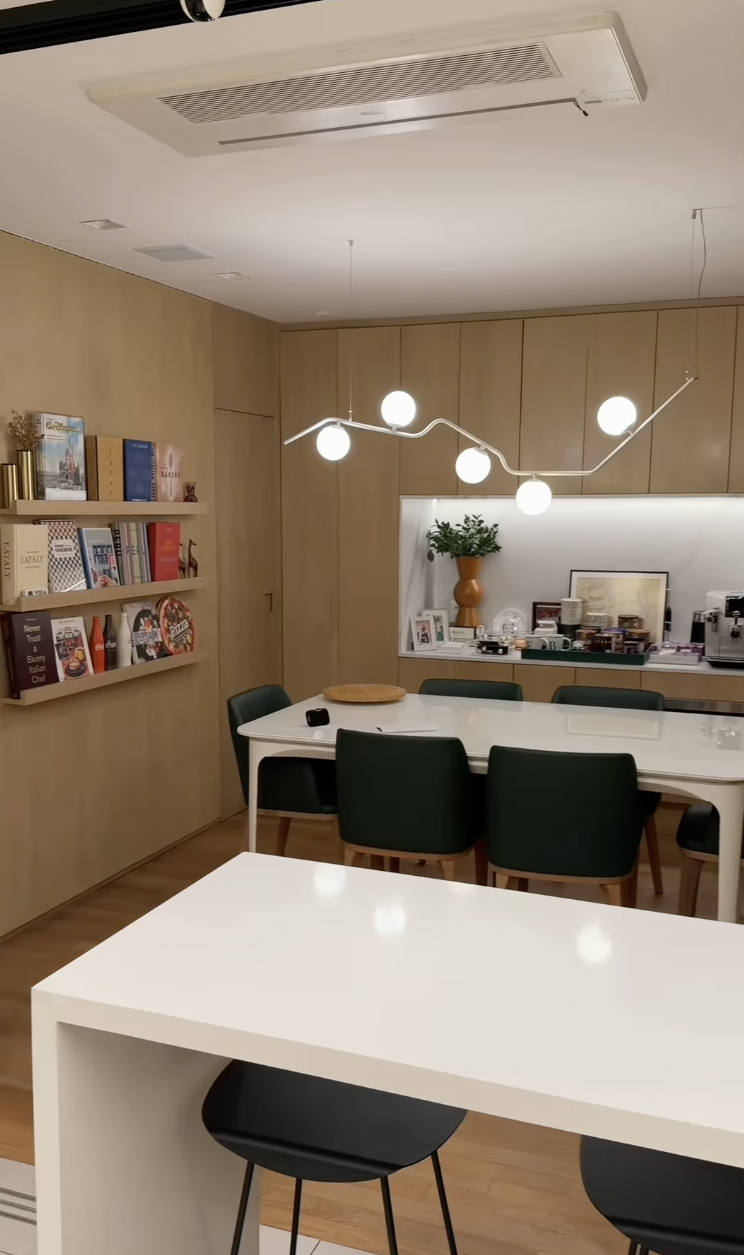 Cozinha do apartamento de Fabiana Justus - Foto: Reprodução / Instagram