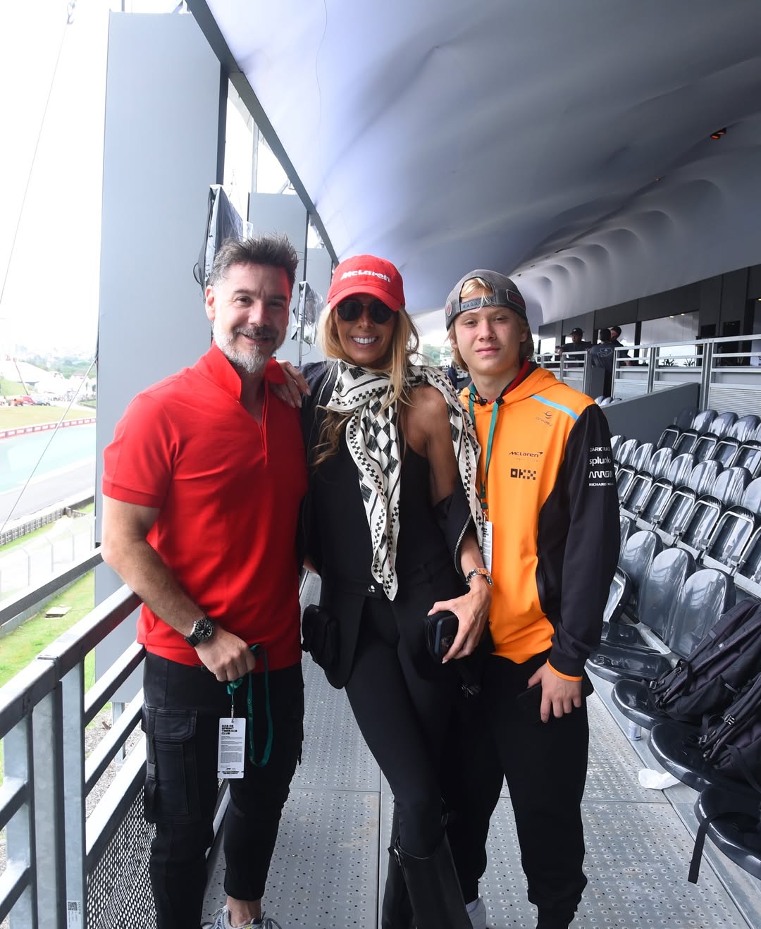 Adriane Galisteu e Alexandre Iódice com o filho, Vittorio - Foto: Reprodução/Instagram @galisteuoficial 