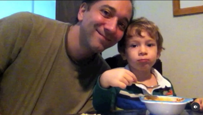 Bruno Gouveia com o filho, Gabriel, em 2011 - Foto: Reprodução / Instagram @brunogouveia 