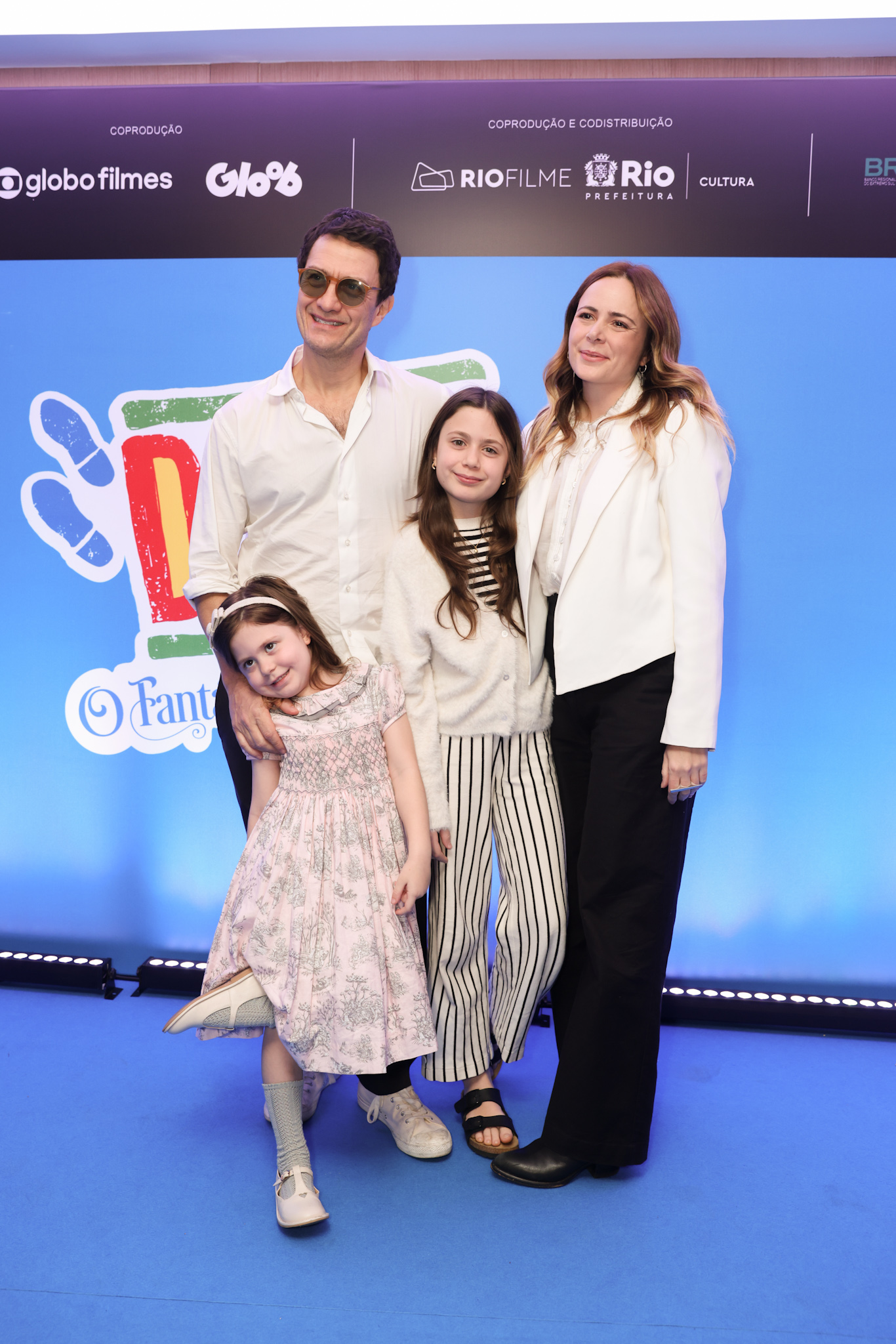 Gabriel Braga Nunes com as filhas e a esposa - Foto: Lucas Ramos / Brazil News