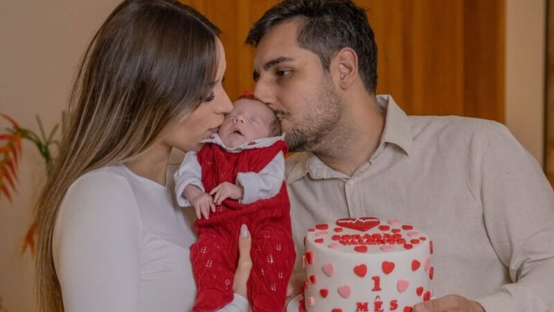 Gabriella Jacinto: Filha da influenciadora é entubada após cirurgia