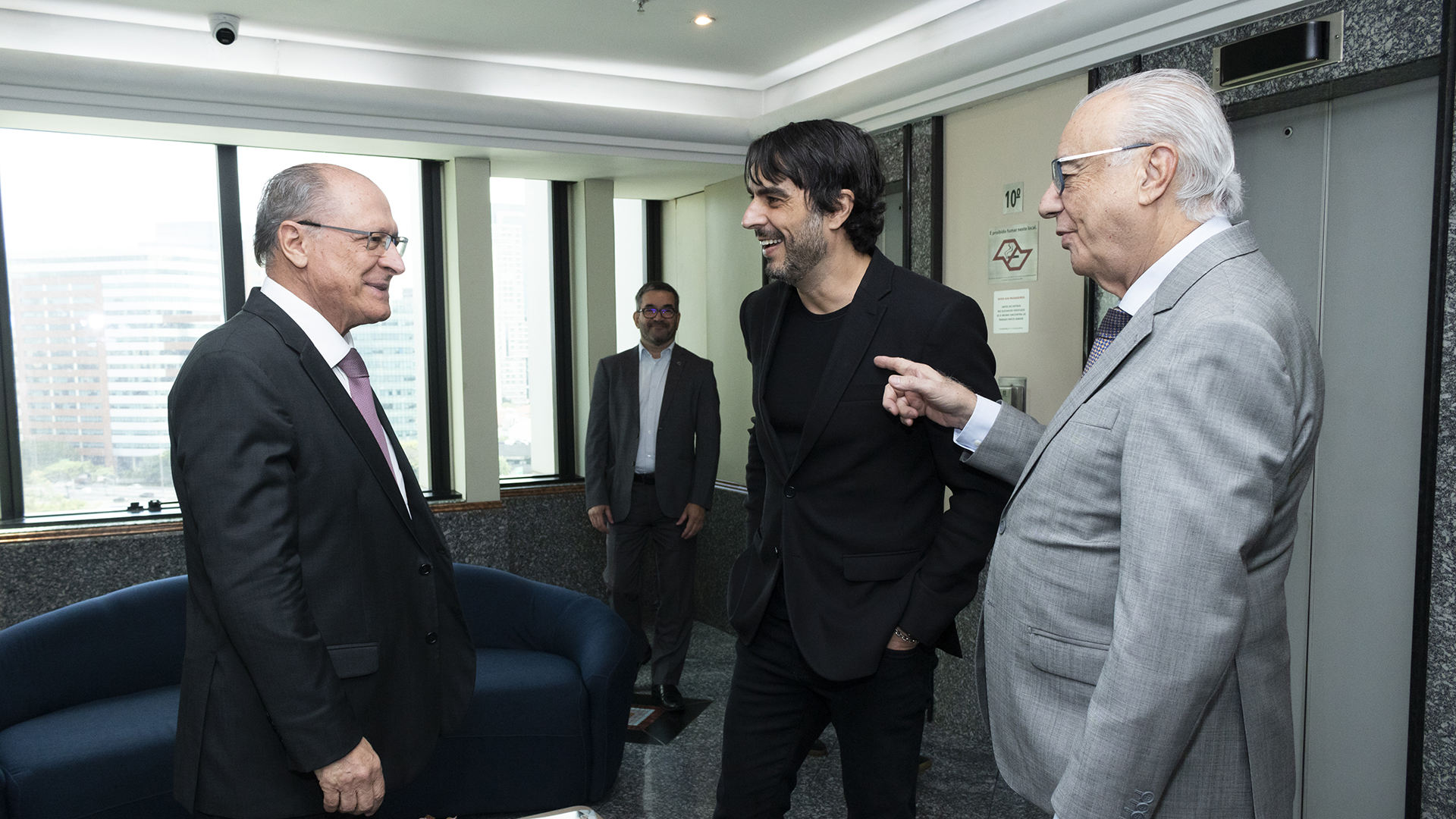Geraldo Alckmin (vice-presidente do Brasil), Luis Maluf (presidente da Editora Perfil Brasil) e José Roberto Maluf (Diretor do Instituto Não Aceito Corrupção e apresentador do programa Perfil Poder) - Foto: Taii Amarall (@taiiamarall)