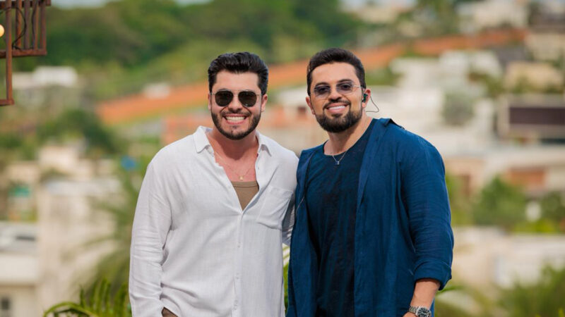 Henrique Casttro abre as portas de sua casa para gravar novo audiovisual