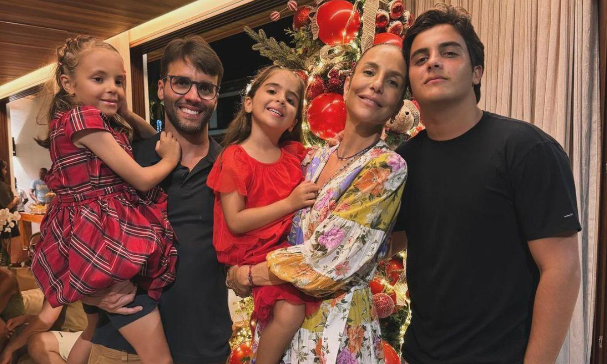 Daniel Cady e Ivete Sangalo com os filhos - Foto: Reprodução