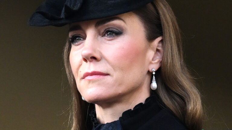 Os 2 detalhes escondidos no look de Kate Middleton para evento da realeza