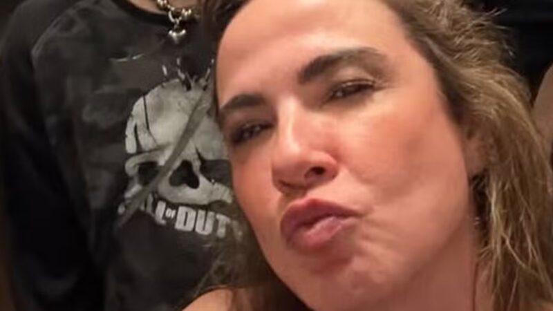 Luciana Gimenez posa com os filhos — Foto: Reprodução/Instagram @lucianagimenez